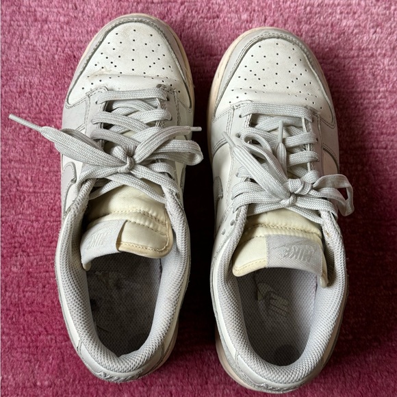 Nike low dunks “light bone” - Picture 2 of 5